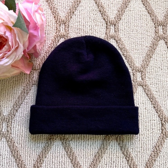 NWOT Aviator Nation × Soulcycle Patch
Blue Beanie Unisex - Picture 5 of 7